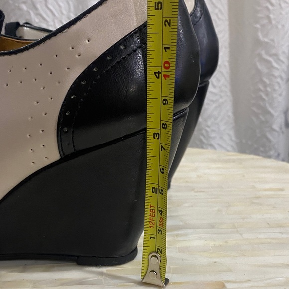 Crown Vintage Delight Two-Tone Wedge Heels - Picture 8 of 8